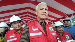 Ganjar ke Buruh: Lapor Jika Lembur Belum Dibayar, Tak Usah Marah-marah