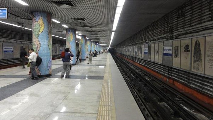 Hiiii.. Ini Deretan Stasiun Berhantu, Ada Nyali? Stasiun menjadi tempat pemberhentian kereta yang ramai dikunjungi setiap harinya. Tapi ternyata ada beberapa stasiun di luar negeri yang berhantu. Di mana saja?
