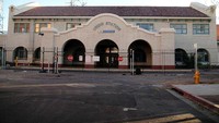 Di Amerika Serikat terdapat stasiun bernama Union Station yang menjadi lokasi penampakkan benda-benda melayang. Stasiun itu telah diutup pada 1995.