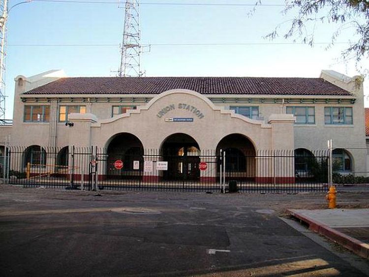 Hiiii.. Ini Deretan Stasiun Berhantu, Ada Nyali?