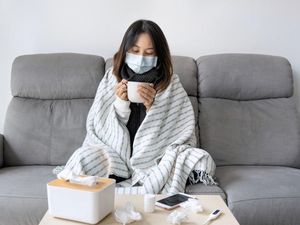 Rekomendasi Vitamin untuk Daya Tahan Tubuh agar Kuat Hadapi Musim Hujan