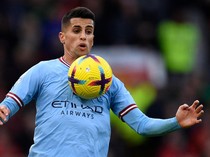 Jalan Berliku Barcelona demi Boyong Joao Cancelo