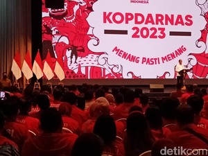 Momen Jokowi Disambut Meriah Para Kader di HUT ke-8 PSI