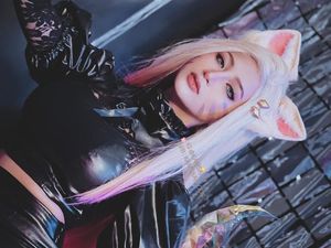 Suka Warna Hitam, Kameaam Cosplay Jadi Ahri The Baddest