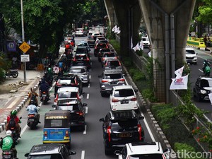Urai Macet, Dishub DKI Uji Coba Rekayasa Lalin di Simpang Santa 5-12 April