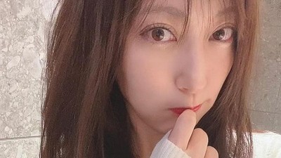 9 Foto Artis Jepang yang Perselingkuhannya Terungkap Lewat Sex Toy
