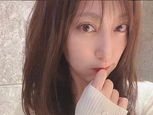 9 Foto Artis Jepang yang Perselingkuhannya Terungkap Lewat Sex Toy