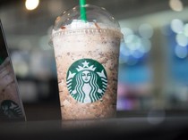 Starbucks Akan Tutup Gerai Kinerja Buruk dan Pangkas 900 Posisi Kerja