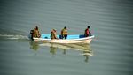 Momen Pencarian Korban Kapal Tur yang Terbalik di Bendungan Pakistan