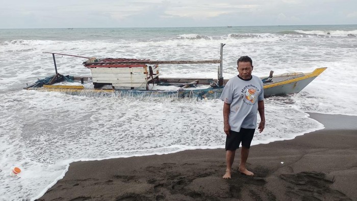 Nelayan asal Wanasalam yang hilang kontak ditemukan di Perairan Tasikmalaya. (Foto: dok. SAR Banten)