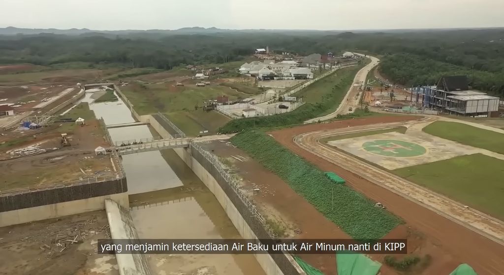Pemerintah melalui Kementerian Pekerjaan Umum dan Perumahan Rakyat (PUPR) telah memulai pembangunan Ibu Kota Negara (IKN) Nusantara. Hingga awal tahun 2023, progres pembangunan telah mencapai 12 persen. (Tangkapan Layar Youtube Sekretariat Kabinet RI)