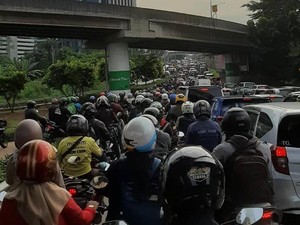 Cerita Pemotor dari Bintaro ke Depok Hampir 2 Jam gegara Macet