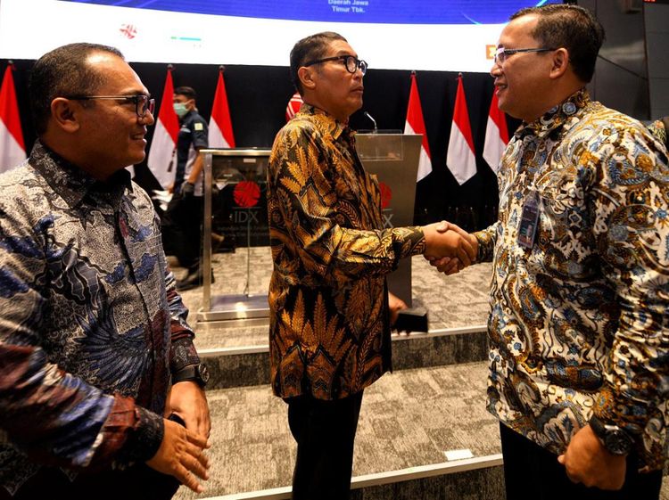 Penghargaan Top 3 Public Listed Companies