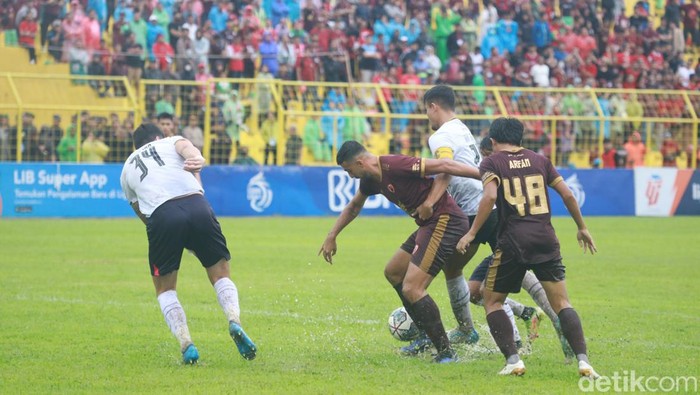 Pertandingan PSM Makassar Vs Rans Nusantara FC di Stadion Gelora BJ Habibie Parepare