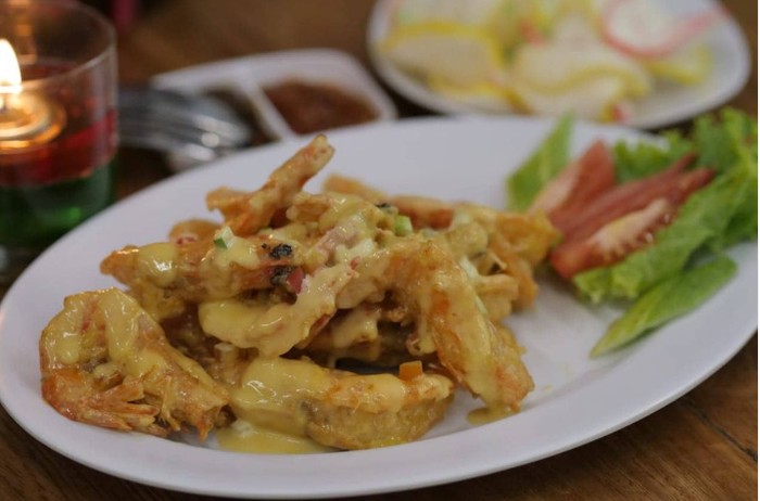 Mantap! Di 5 Restoran Ini Bisa Makan Siang Live Seafood yang Segar