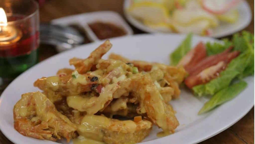 Mantap! Di 5 Restoran Ini Bisa Makan Siang Live Seafood yang Segar