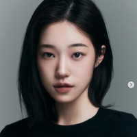 Roh Yoon Seo berhasil memenangkan penghargaan Rising Star Award di ajang Busan International Film Festival 2022 berkat penampilannya di Our Blues. Foto: dok. Instagram @rohyoonseo