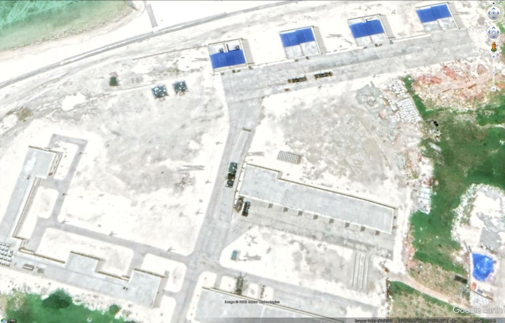 Situs pertahanan udara yang baru dibangun di Sansha (Laut Cina Selatan/Kepulauan Paracel) Diduga merupakan batalion HQ-9. (Google Earth)