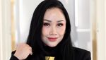 7 Potret Wajah Baru Titi DJ Pasca Oplas Anti Aging di Korsel