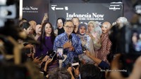 JMFW merupakan ajang fesyen tahunan yang digelar sebagai bagian dari kampanye Kementerian Perdagangan dalam mewujudkan Indonesia sebagai trendsetter bagi modest fashion dunia.