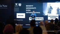 Menteri Perdagangan, Zulkifli Hasan menggelar media briefing Jakarta Muslim Fashion Week (JMFW) Goes to New York Fashion Week (NYFW) yang berlangsung di Kantor Kementerian Perdagangan, Jakarta, Selasa (31/1/2023).