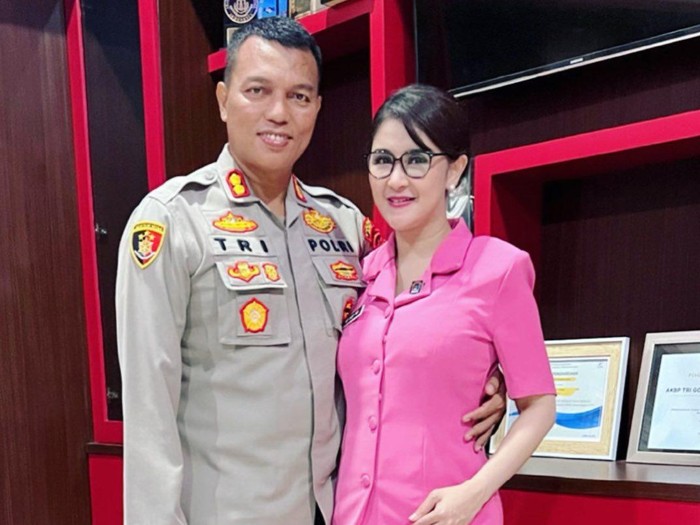 Uut Permatasari dan Suami, Tri Goffarudin Pulungan