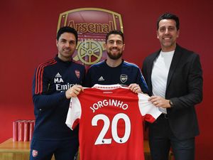 Diboyong dari Chelsea, Jorginho Resmi Gabung ke Arsenal
