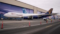 Sebagai informasi, Boeing-747 atau yang juga dikenal sebagai Queen of The Skies merupakan pesawat jet lorong ganda pertama di dunia. Pesawat pertama dibuat dan dirancang dalam waktu 28 bulan pada tahun 1970.