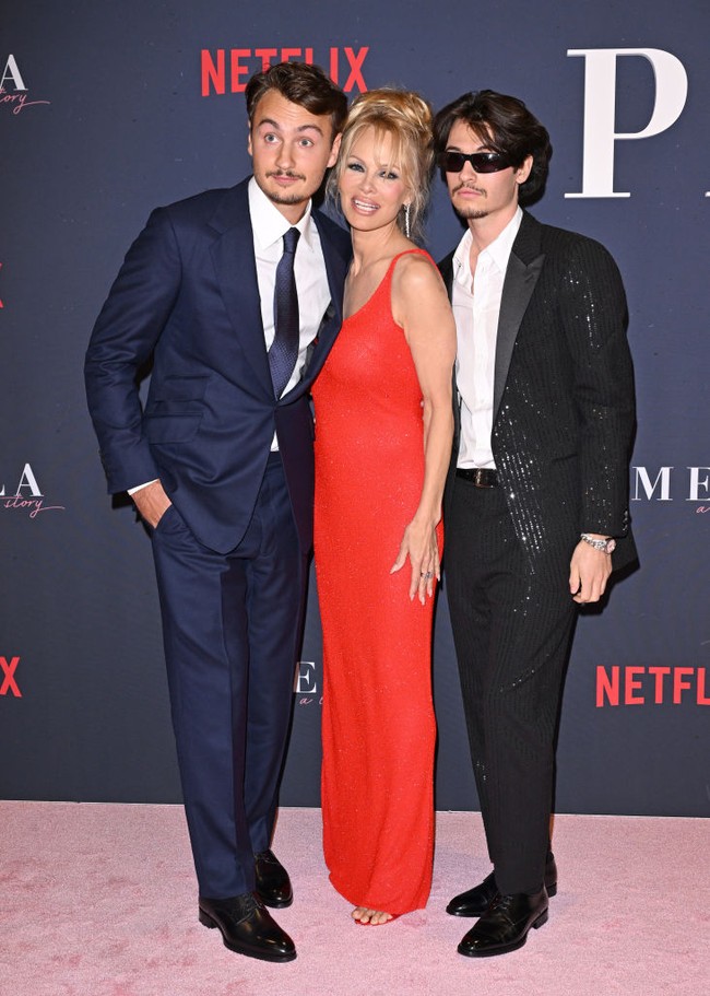 Kini dua putra Pamela Anderson dan Tommy Lee telah tumbuh dewasa. Brandon Thomas Lee berusia 26 tahun dan Dylan Jagger Lee, 25 tahun. Foto: Getty Images