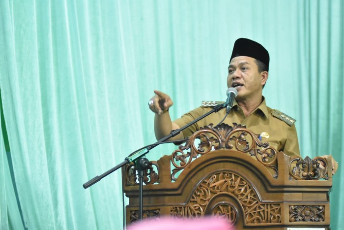 Bupati Bandung Dadang Supriatna