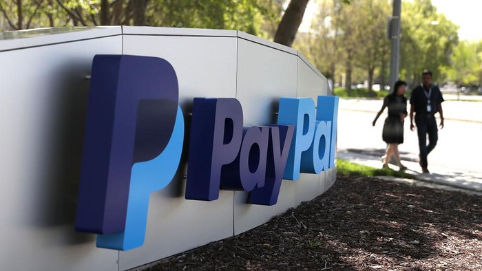 Gelombang PHK masih terus dilakukan oleh sejumlah perusahaan. Kali ini, platform transfer uang PayPal akan PHK 2.000 karyawan