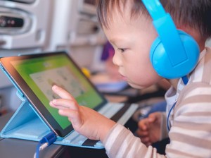 Apa Akan Ada Imbauan Screen Time Khusus Anak? Begini Jawaban Kemendikdasmen