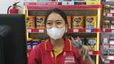 Jujur dan Berani, Aksi Pegawai Minimarket Ini Banjir Pujian Netizen