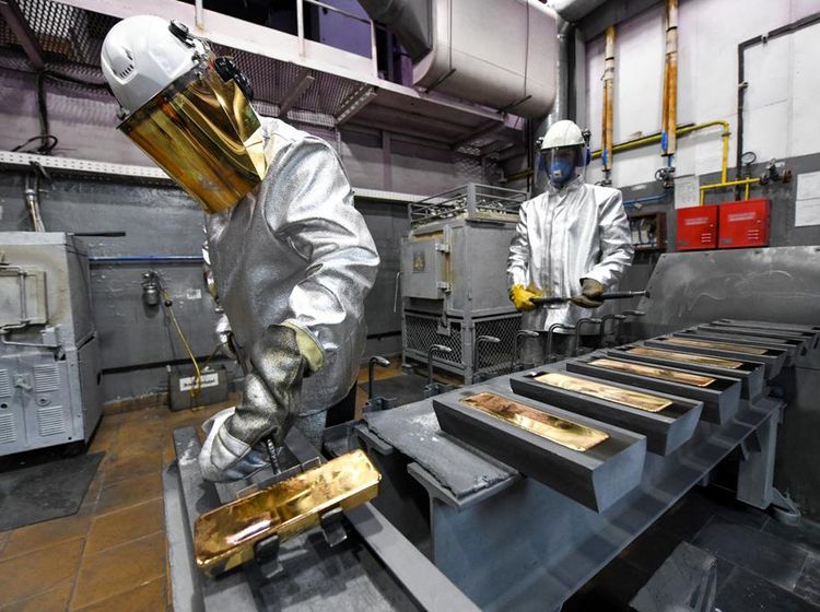 Intip Pabrik Logam Mulia Rusia yang Cetak Emas Batangan