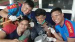 Usaha Damkar Bebaskan Jari Remaja Surabaya Tersangkut di Mesin Motor