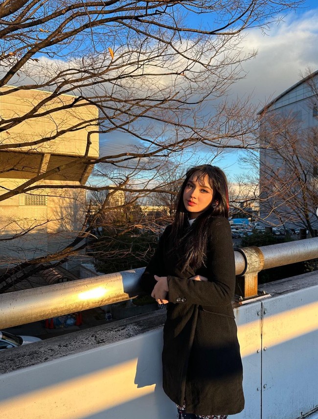 Penampilan Lyodra juga makin menawan dengan pulasan makeup yang membuatnya semakin mirip dengan idol K-Pop. Seperti dalam foto yang satu ini, bagaimana menurutmu penampilan Lyodra? Foto: Instagram/@lyodraofficial