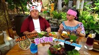 Sempat ikut kulineran di salah satu acara kuliner. Titi DJ, santap makanan tradisional, mulai dari ayam bakar hingga nasi timbel. Foto: Instagram/Pool