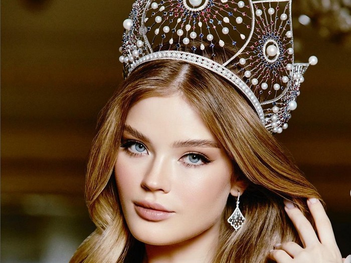 Miss Rusia Anna Linnikova.