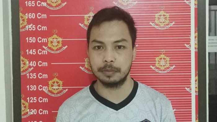 Oknum guru pelaku penipuan diamankan polisi.