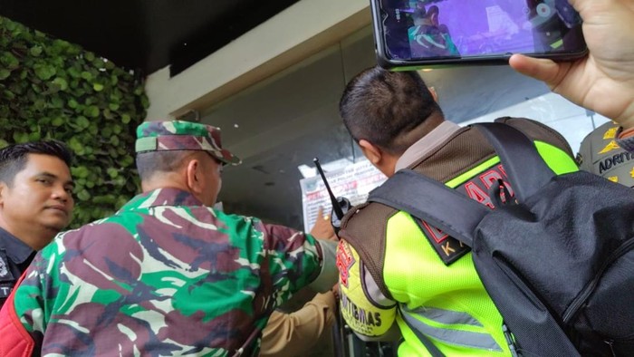 OYO di Jambi disegel karena diduga tempat prostitusi