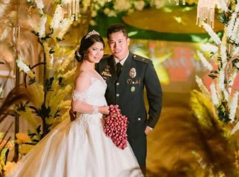 Pengantin viral bawa buket bawang merah saat acara pernikahan di Filipina