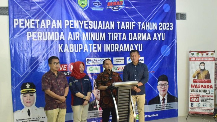 Pengumuman penyesuaian tarif PDAM di Indramayu.