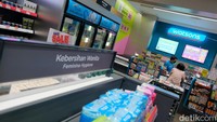 O+O (offline plus online) merupakan standar baru bagi gerai Watsons yang memungkinkan pengalaman berbelanja baik offline maupun online bisa saling terintegrasi sesuai dengan kebutuhan.