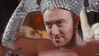 Sam Smith Pakai Korset di Video Klip Jadi Kontroversi, Dianggap Pornografi
