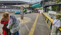 Integrasi angkutan umum yang baik secara otomatis akan mengurangi penggunaan kendaraan pribadi, khususnya kendaraan roda dua dan juga roda empat.