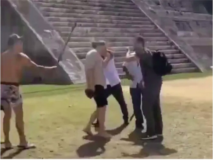 Turis dipukuli di Chichen Itza Meksiko