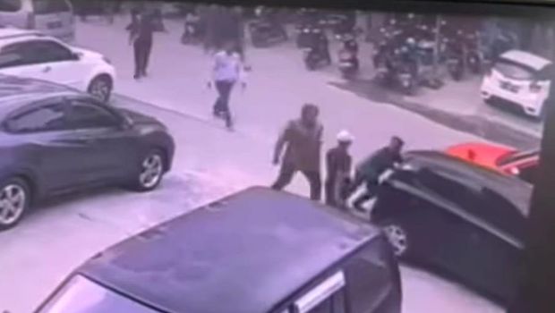 Anak Anggota DPRD Wajo Pukul Tukang Parkir