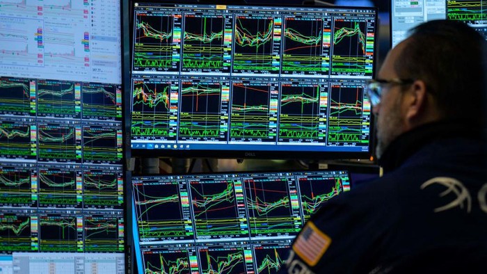 Bank Sentral AS The Fed Naikkan Suku Bunga Sebesar 0,25% Bank Sentral Amerika Serikat (AS) The Federal Reserve pada hari Rabu kembali menaikkan suku bunga acuannya. Kenaikan suku bunga dilakukan sebesar 0,25%.