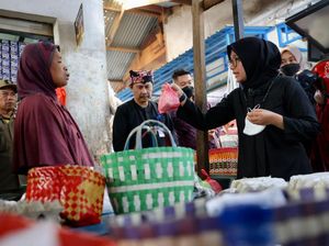 Bupati-Ribuan ASN Banyuwangi Geber Lagi Hari Belanja ke Pasar dan UMKM