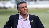 CEO FedEx, Raj Subramaniam mengumumkan keputusan itu pada Rabu waktu setempat. Alasannya karena perusahaan memangkas pekerjaan korporat untuk memangkas biaya di tengah permintaan konsumen yang menurun. Michael Wade/Getty Images
